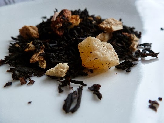 Le thé noir gourmand - Mangue, orange, fraise, saisi par La Chipie en cuisine.